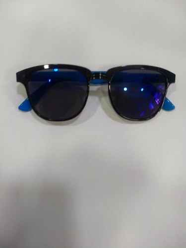 Clubmaster Sunglasses, Frame Type : Square