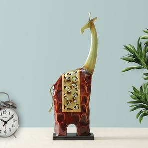 By Vedas Iron Giraffe Figurine