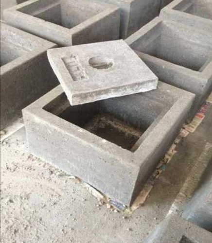 Rectangular RCC Manhole Cover, for Construction, Public Use, Size : 26x28Inch, 28x28Inch, 28x30Inch