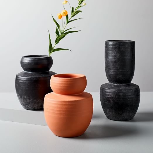 Terracotta Vase, for Restaurant Decor, Hotel Decor, Home Decor, Packaging Type : Carton Box