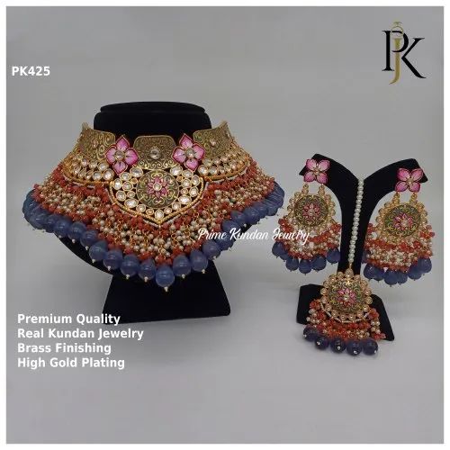 Polished Brass PK425 Kundan Necklace Set, Occasion : Weeding Wear
