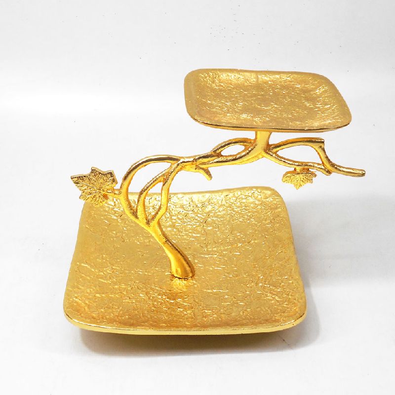 Plain Polished Metal Designer Cake Stand, Color : Golden
