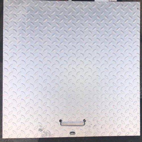 Square GI Manhole Cover, Color : Silver