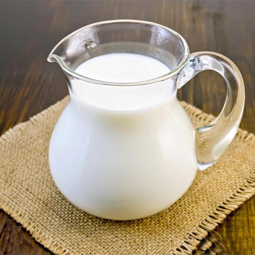 Fresh Cow Milk, for Coffee, Cream, Making Tea, Sweet, Feature : Hygienically Packed, Keeps Body Active