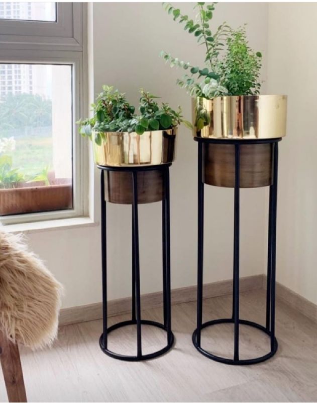 Round Metal Indoor Planter Stand, Feature : Durable, Easy To Use