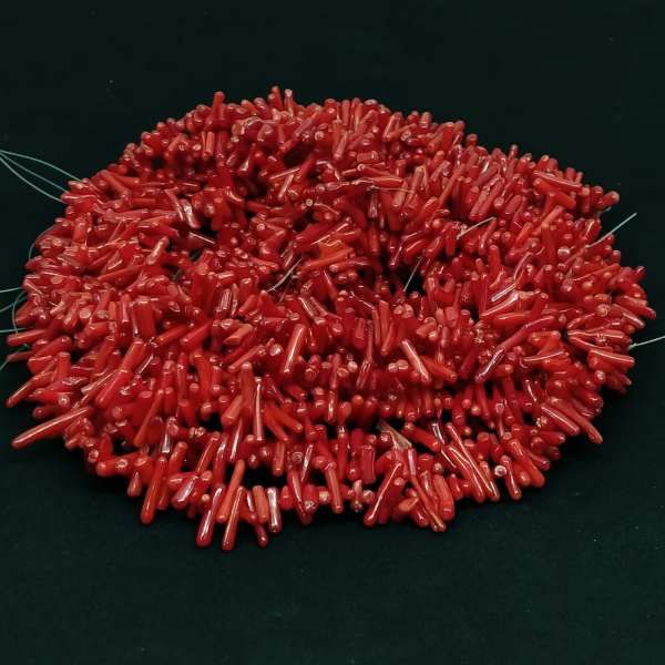 Coral Chips, Color : Dark Red