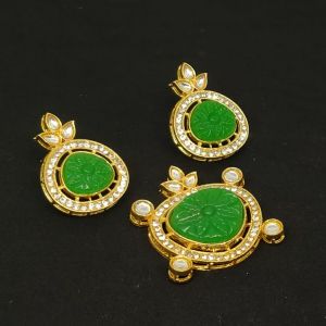 Fancy Kundan Pendant, Color : Green