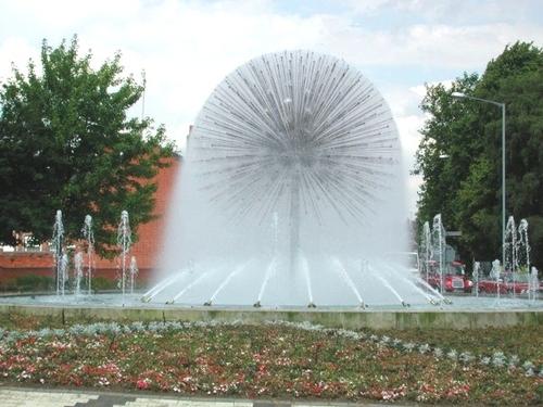 Polished Garden Water Fountain, Specialities : Blinking Diming, Bright Shining, Long Life, Low Consumption