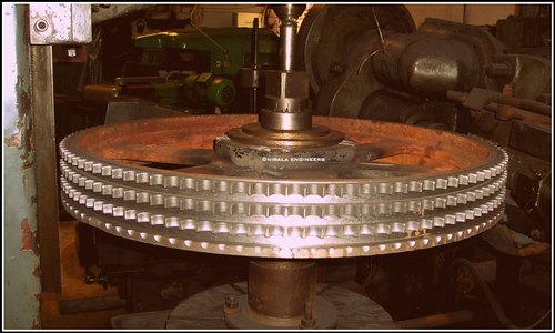 Nirala Engineers Round Steel Cast Iron Sprocket Gear