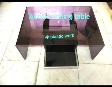 Bobby Plastic Acrylic Writing Table, Color : Brown