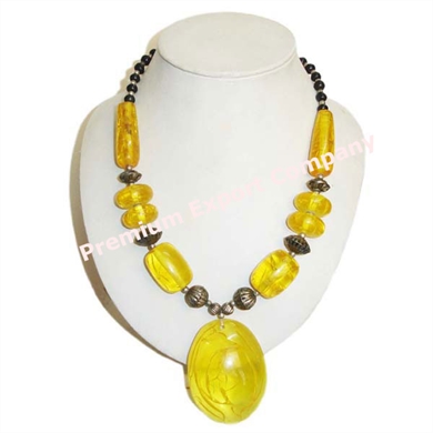 Plain Polished Resin Bead Necklace, Packaging Type : Plastic Packet