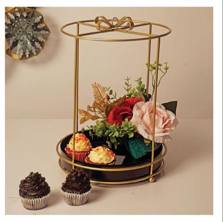 Metal Basket Hamper with Tray, for Gifting, Size : 30x19x10cm