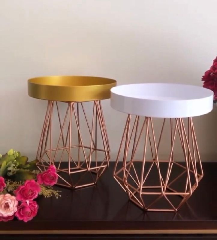 Wired Metal Cake Stand
