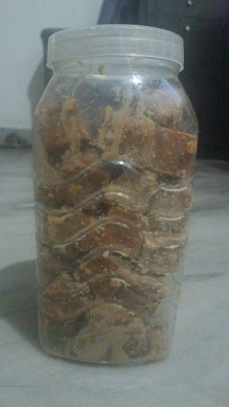 Cardamom Jaggery Cubes, Shelf Life : 6months