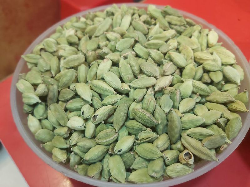 Natural Green Cardamom, for Cooking, Spices, Food Medicine, Cosmetics, Form : Solid