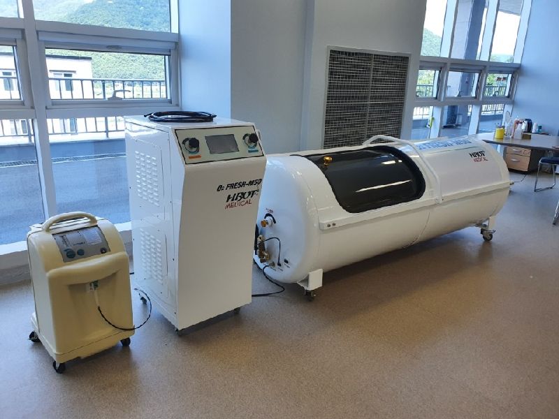 Hyperbaric Oxygen Therapy Chamber 1.5 ATA 2.0 ATA at Rs 22 Lakh