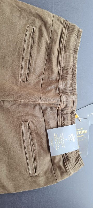 Cotton Men's cargo trousers, Packaging Size : 50 Piece, 100 Piece