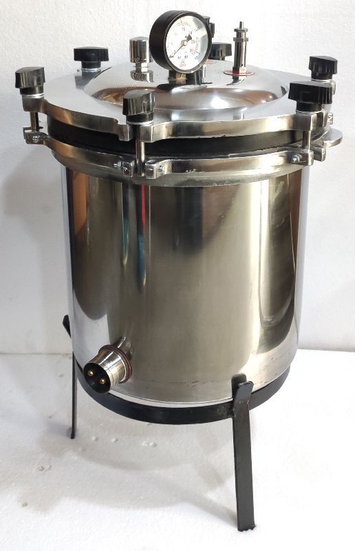 Polished Stainless Steel autoclaves, for Laboratory Use, Certification : CE Certified