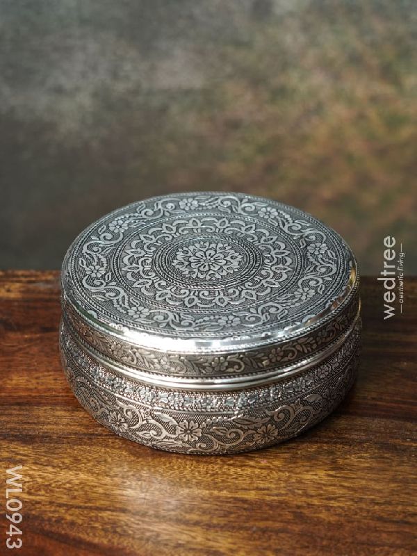 Oxidised Poori Box