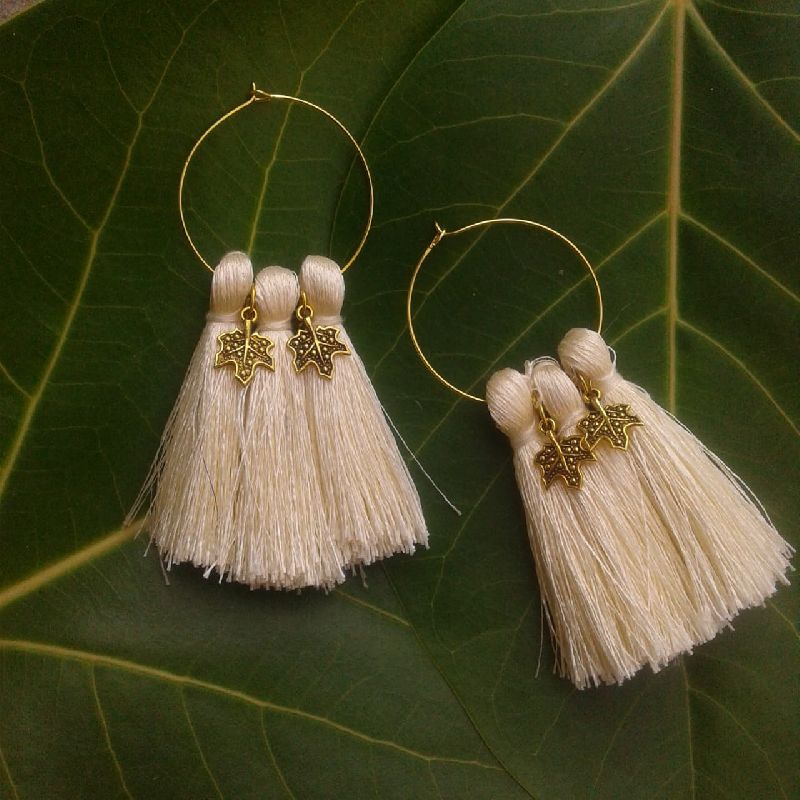 BK ABHUSANANI Plain off-white earrings (fabric), Style : Traditional