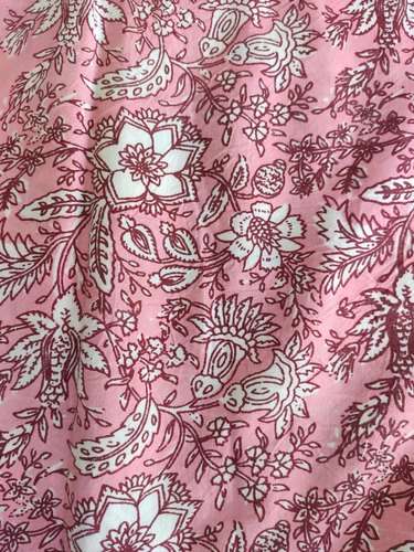 Pink Floral Printed Cotton Fabric, for Boutique, Garments, Western Dress, Feature : Anti-Wrinkle, Comfortable