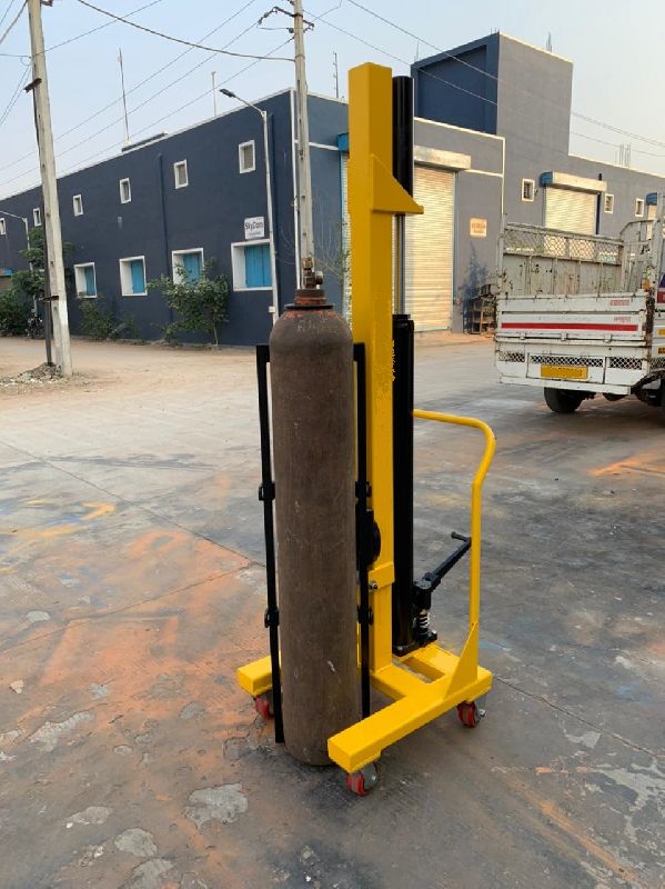 Gas Cylinder handling equipment, Variety : Trolley