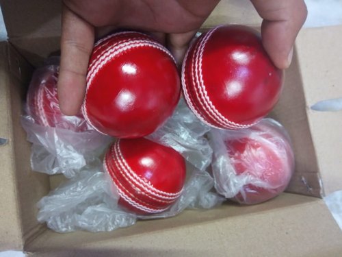 156gm Red Leather Cricket Ball, Size : Standard