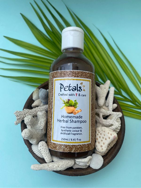 Petals Homemade Herbal Shampoo