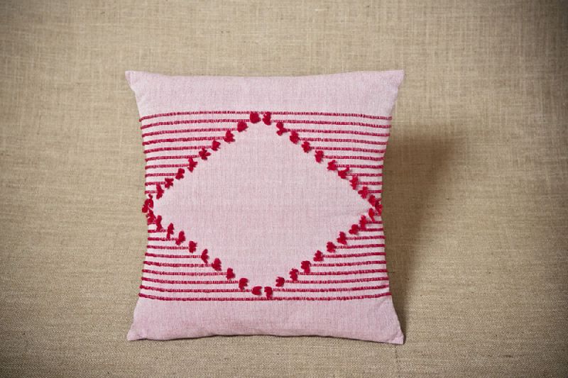Rectangular Cotton Handwoven Cushion Cover, for Bed, Chairs, Sofa, Feature : Anti Wrinkle, Eco Friendly