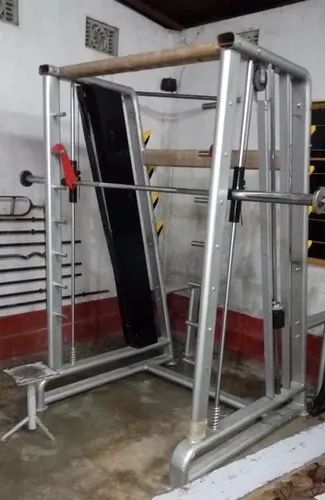 Smith Machine With Adjustable Bench For Gym Use