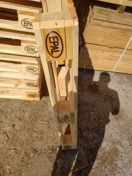 wooden euro pallets