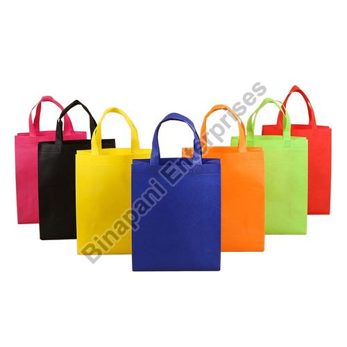 Plain Non Woven Bag, Feature Easy To Carry, Good Quality, Carry Capacity 1kg, 2kg, 5kg at Rs