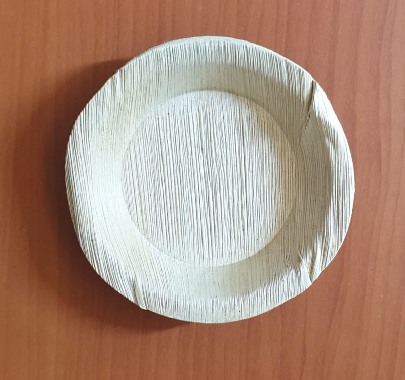 6 Inch Round Areca Leaf Plate, For Serving Food, Feature : Biodegradable, Disposable, Eco Friendly