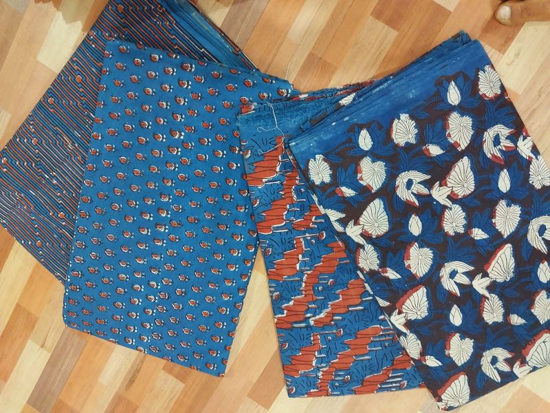 Multicolor Jahota Print Cotton Fabric, For Garments, Width : 44 Inch