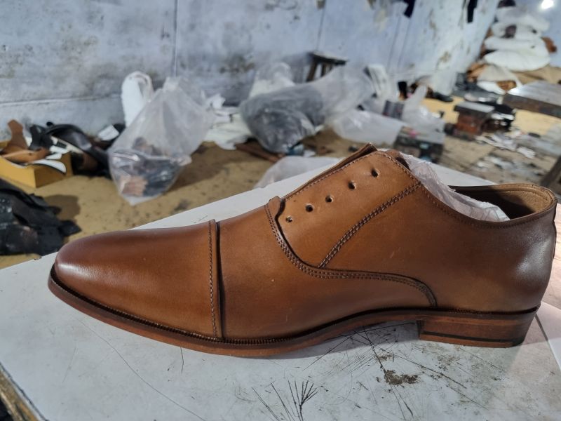 Crust leather shoe, Gender : Male