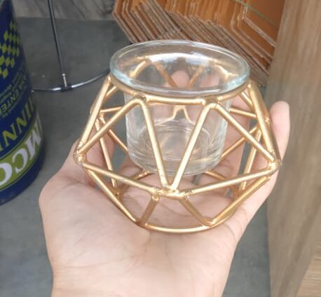 Handicrafts Ovreseas metal candle stand, Shape : Octagonal