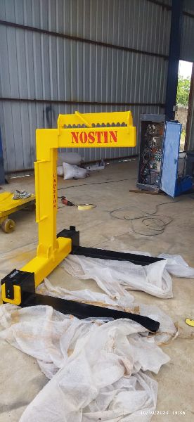 Yellow Manual pallet crane lifter, for Moving Goods