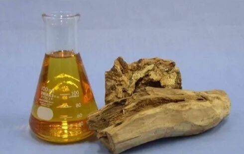 Yellow Indian Steam Distillation Liquid Sandalwood Attar Oil, for Cosmetics, Packaging Size : 100 ml