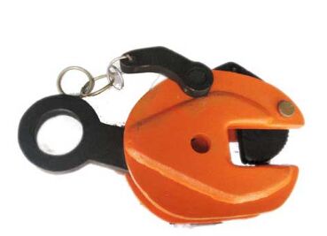 VERTICAL PLATE LIFTING CLAMP WITH REMOTE RELEASING HANDLE