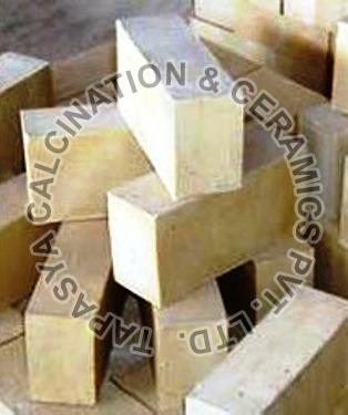 Brown Rectangular Clay Acid Resistant Bricks, For Construction Use, Size : Standard
