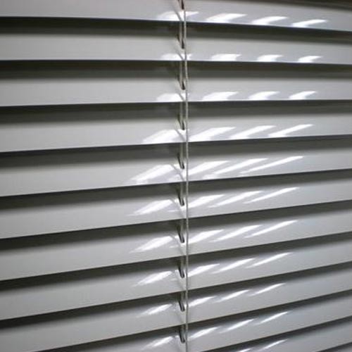 Grey Plain Horizontal Aluminium Venetian Blinds, for Window Use