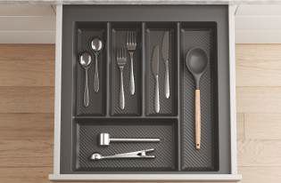 Aegon Rectangular PVC AGCT-500 Cutlery Tray, for Kitchen Drawer, Packaging Type : Paper Box