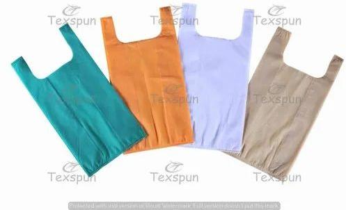 Multicolor Plain Non Woven W Cut Bags