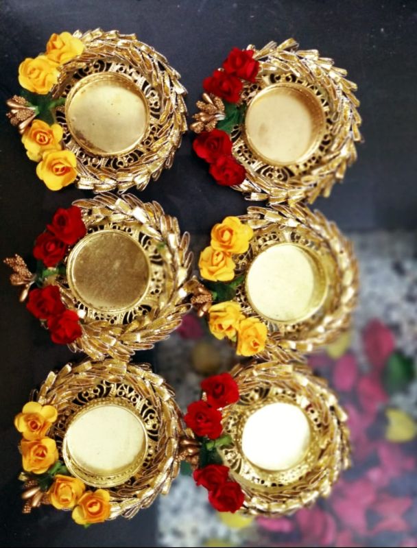 Golden Round Metal Decorative Flower Diya, for Decoration Use, Feature : Effective, Moisture Proof
