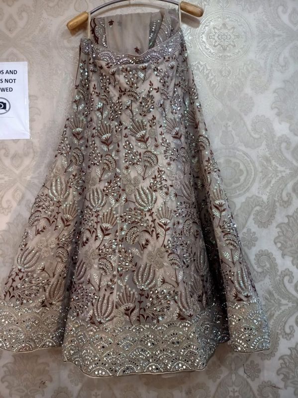 Ladies Heavy Embroidered Bridal Lehenga, Size : XL