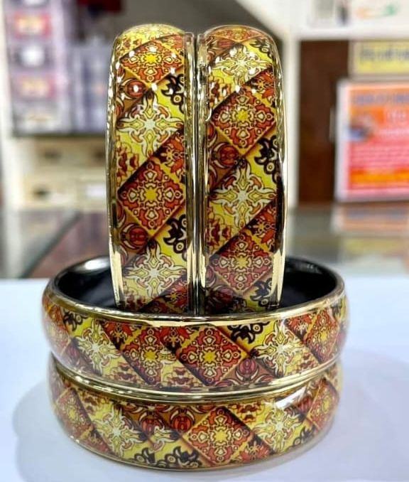 Fancy Borosil Bangles