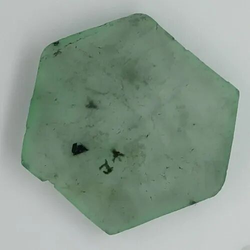 Sapphire Rough Emerald, Color : Green