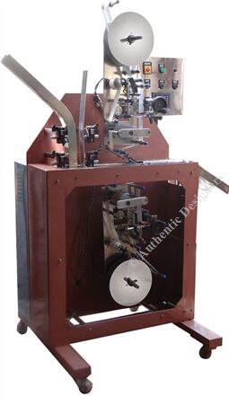 Top and Bottom Labeling Machine
