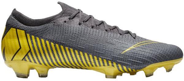 Mesh Canvas Eva Football Boots, for Outdoor Activity, Lining Material : Cotton, Fabric
