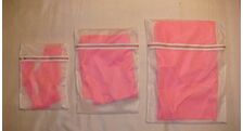 Mesh Lingerie Dedicates Wash Bags with Pink Zippers